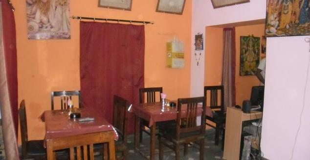 Rishipattan Vihar Paying Guest House Varanasi Restaurant