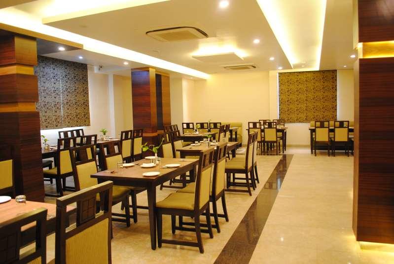 Uma Palace Hotel Varanasi Restaurant