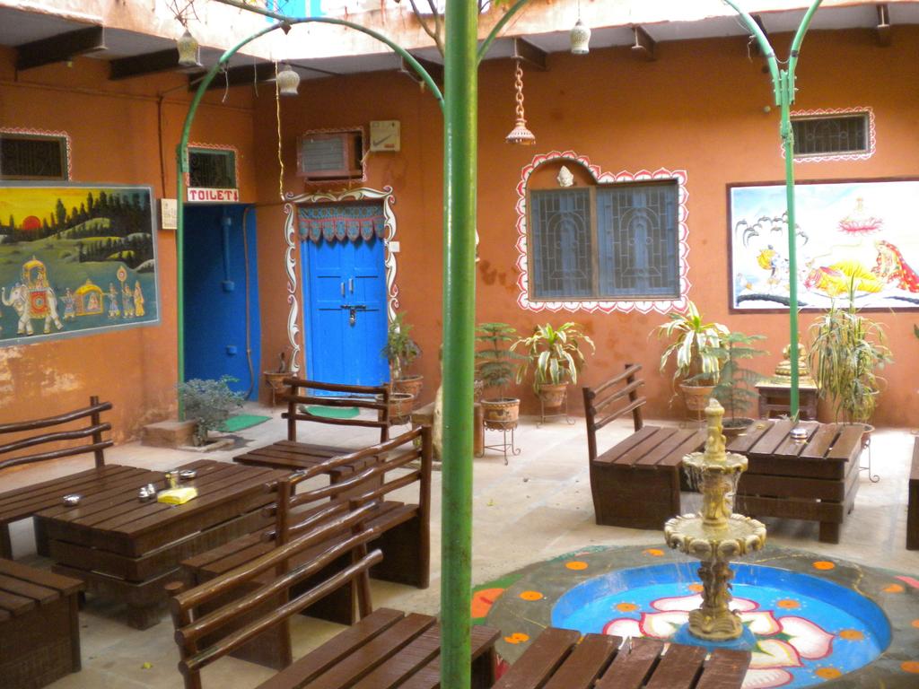 Ganpati Guest House Varanasi Restaurant