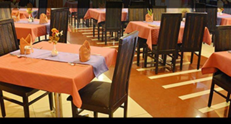 Park Plaza Hotel Varanasi Restaurant