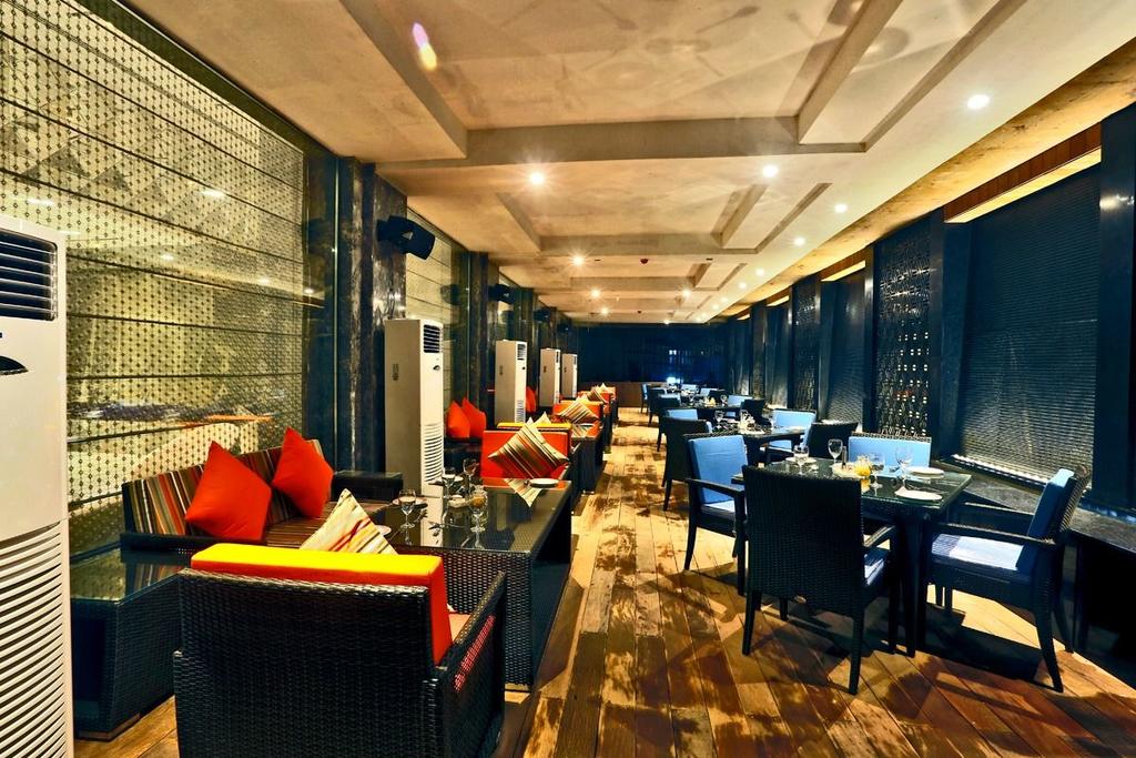 Madin Hotel Varanasi Restaurant