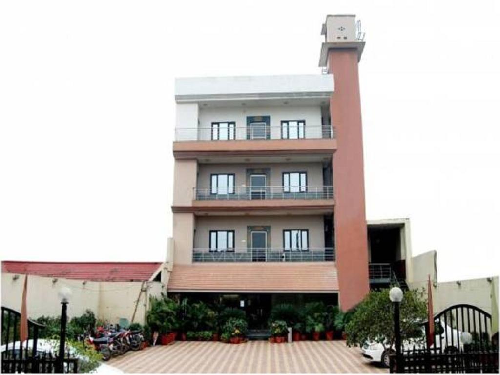 Aditya Inn Hotel Varanasi